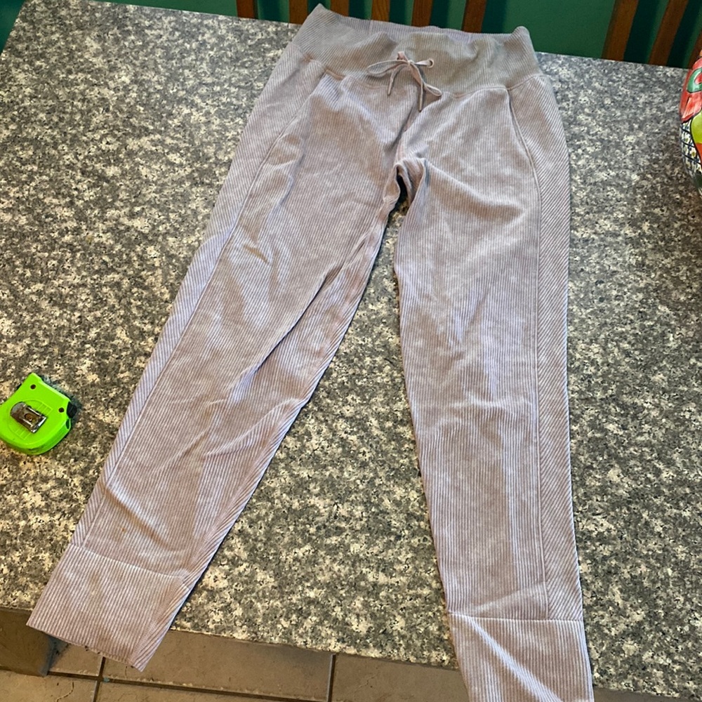 Pink leggings